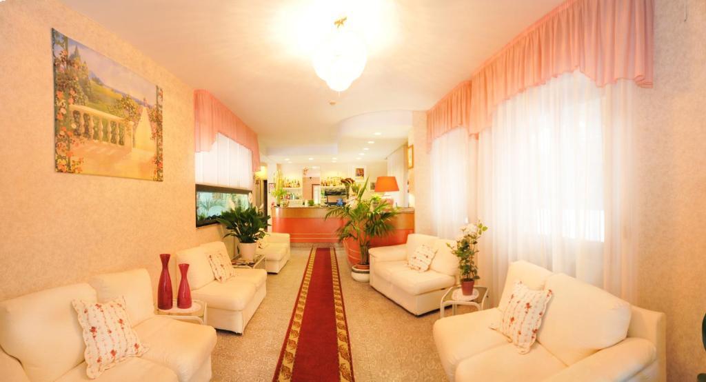 Hotel Manuela Cinquale Buitenkant foto