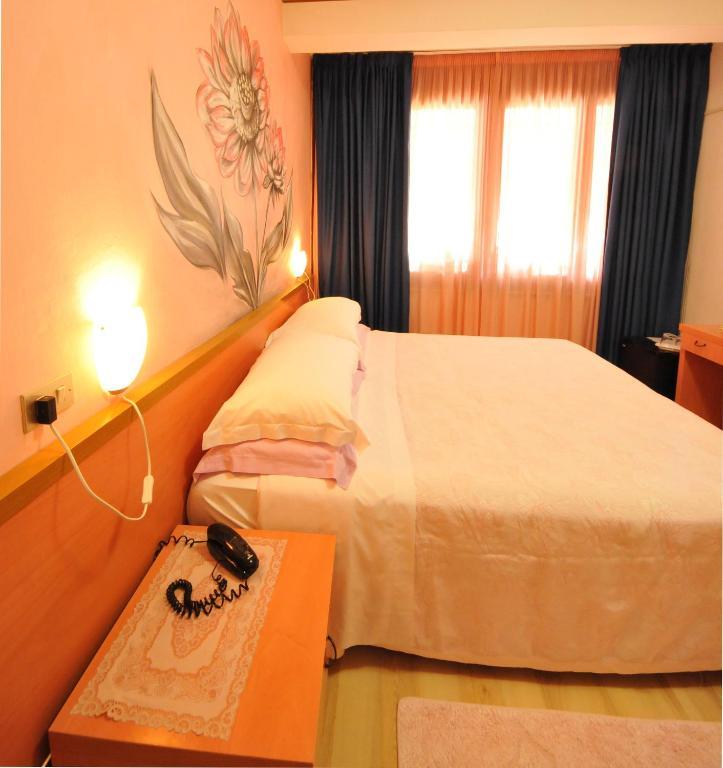 Hotel Manuela Cinquale Kamer foto